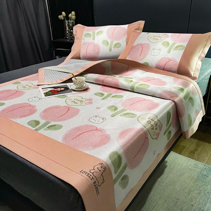 91家纺网 家纺一手货源 找家纺 慕尚家纺 2025新款简约数码印花冰藤席平铺+床笠款 花骨朵-平铺