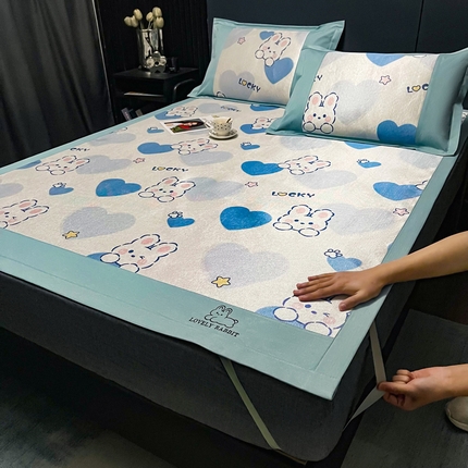 慕尚家纺 2025新款简约数码印花冰藤席平铺+床笠款 欢乐兔-平铺