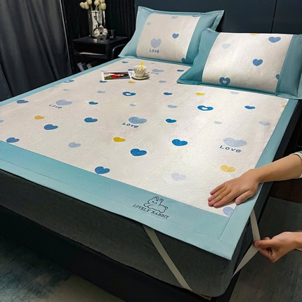 慕尚家纺 2025新款简约数码印花冰藤席平铺+床笠款 爱心蓝-平铺