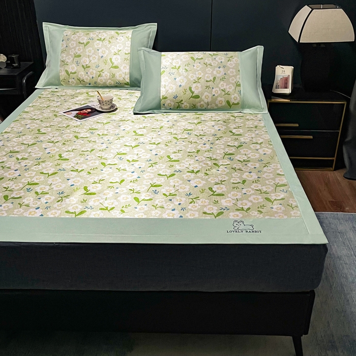 91家纺网 家纺一手货源 找家纺 慕尚家纺 2025新款简约数码印花冰藤席平铺+床笠款 小碎花-平铺