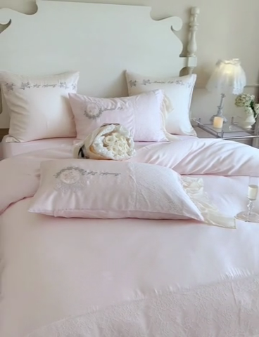 91家纺网 家纺一手货源 找家纺 MIU缪家居 2023新款80支兰精天丝（提花）波点玫瑰 粉