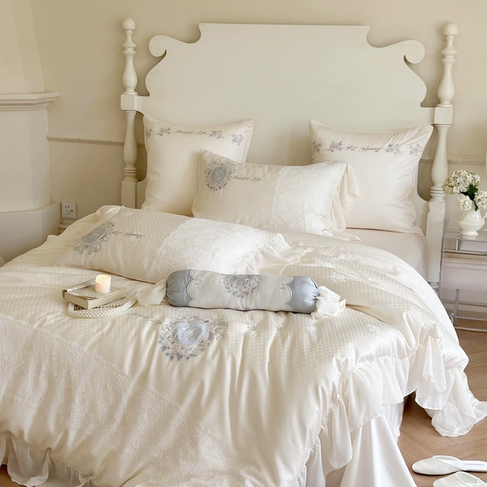 91家纺网 家纺一手货源 找家纺 MIU缪家居 2023新款80支兰精天丝（提花）波点玫瑰 白