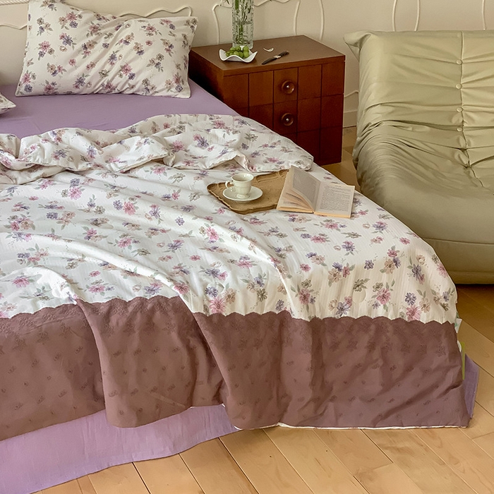 91家纺网 家纺一手货源 找家纺 荣轩家居 2023新款花边款双层纱印花夏被 灵汐