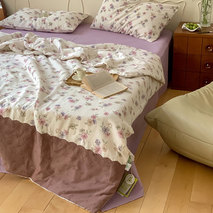 91家纺网 家纺一手货源 找家纺 荣轩家居 2023新款花边款双层纱印花夏被 灵汐