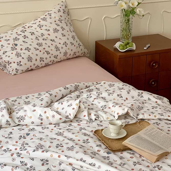 91家纺网 家纺一手货源 找家纺 荣轩家居 2023新款花边款双层纱印花夏被 允宝