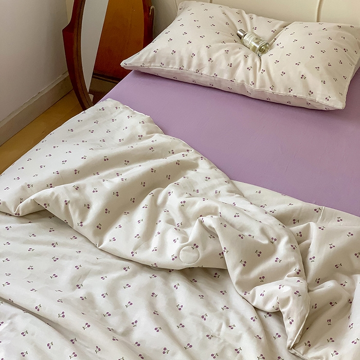 91家纺网 家纺一手货源 找家纺 荣轩家居 2023新款花边款双层纱印花夏被 米可