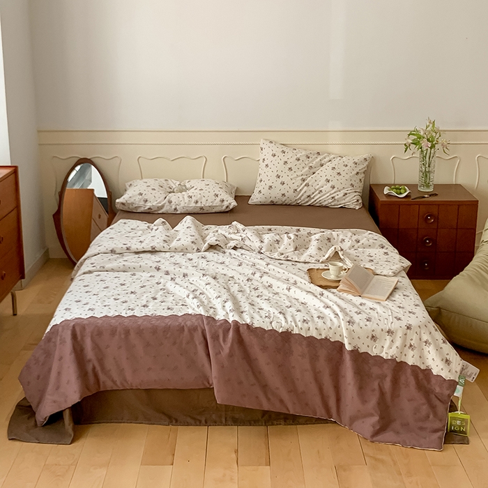 91家纺网 家纺一手货源 找家纺 荣轩家居 2023新款花边款双层纱印花夏被 图丽萨