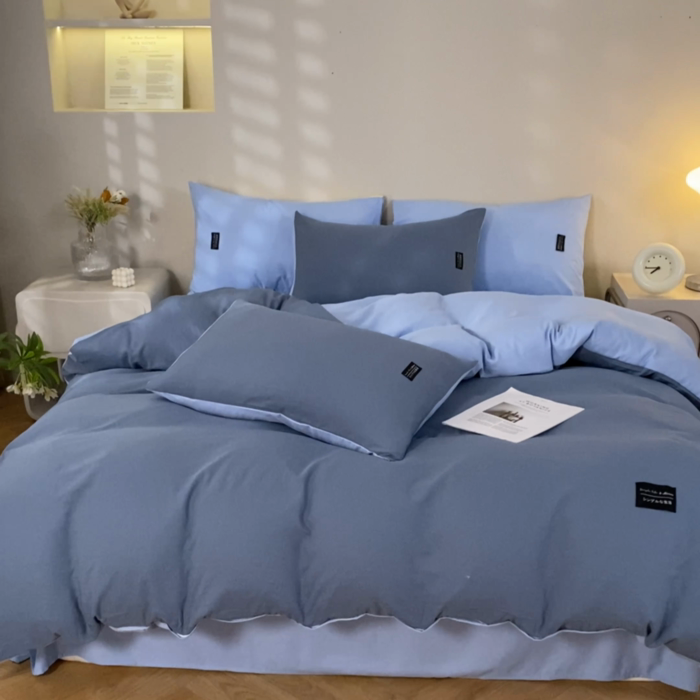 91家纺网 家纺一手货源 找家纺 米瑞娜 2024新款 水洗棉麻双拼纯色四件套 雾蓝+淡蓝