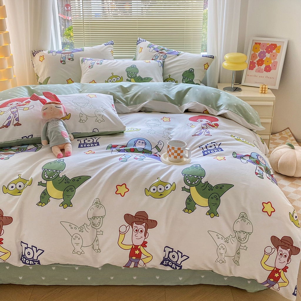 91家纺网 家纺一手货源 找家纺 柠馨2023新款 13376全棉印花三件套学生季三件套 玩具总动员