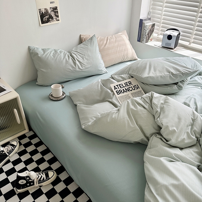 91家纺网 家纺一手货源 找家纺 优迈 2023新款水洗棉四件套日式简约复古格子条纹系列四件套-床单款床笠款 独白绿