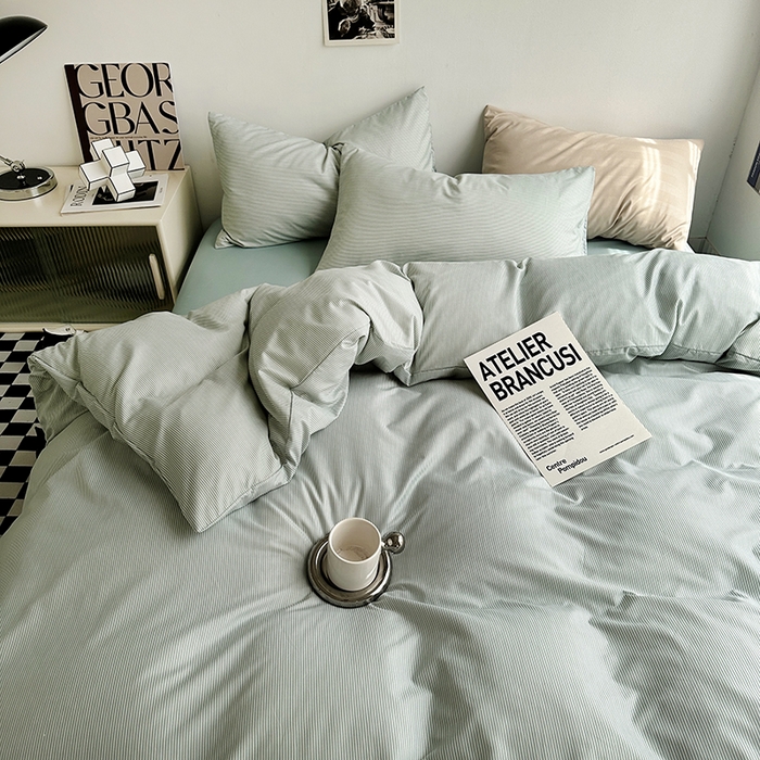 91家纺网 家纺一手货源 找家纺 优迈 2023新款水洗棉四件套日式简约复古格子条纹系列四件套-床单款床笠款 独白绿