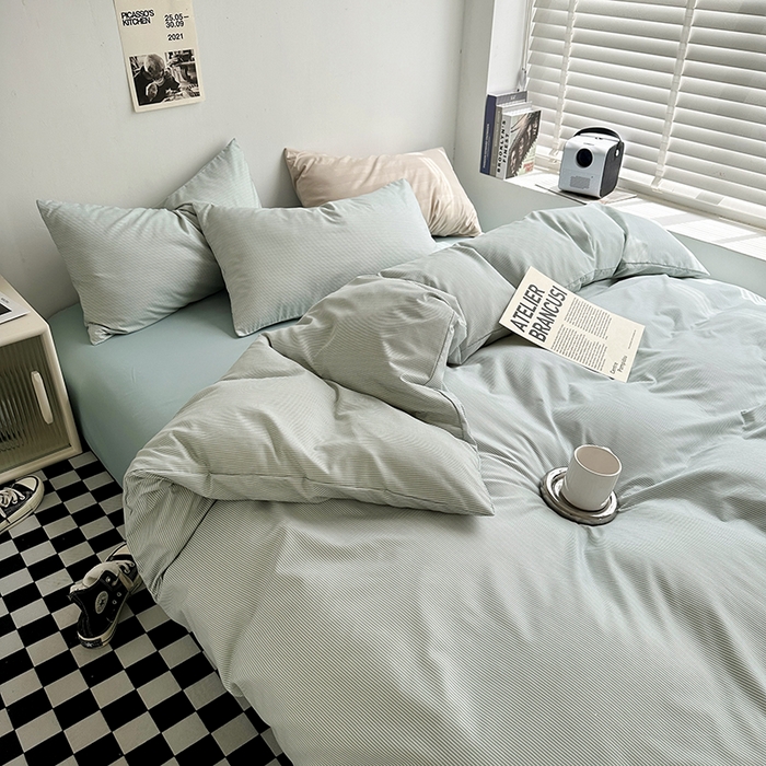 91家纺网 家纺一手货源 找家纺 优迈 2023新款水洗棉四件套日式简约复古格子条纹系列四件套-床单款床笠款 独白绿