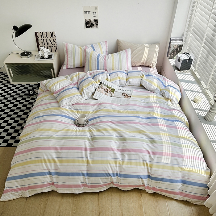 91家纺网 家纺一手货源 找家纺 优迈2023新款水洗棉四件套日式简约复古格子条纹系列四件套-床单款床笠款 马卡龙条