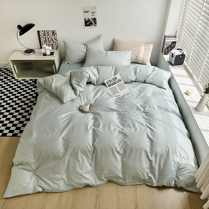 91家纺网 家纺一手货源 找家纺 优迈 2023新款水洗棉四件套日式简约复古格子条纹系列四件套-床单款床笠款 独白绿