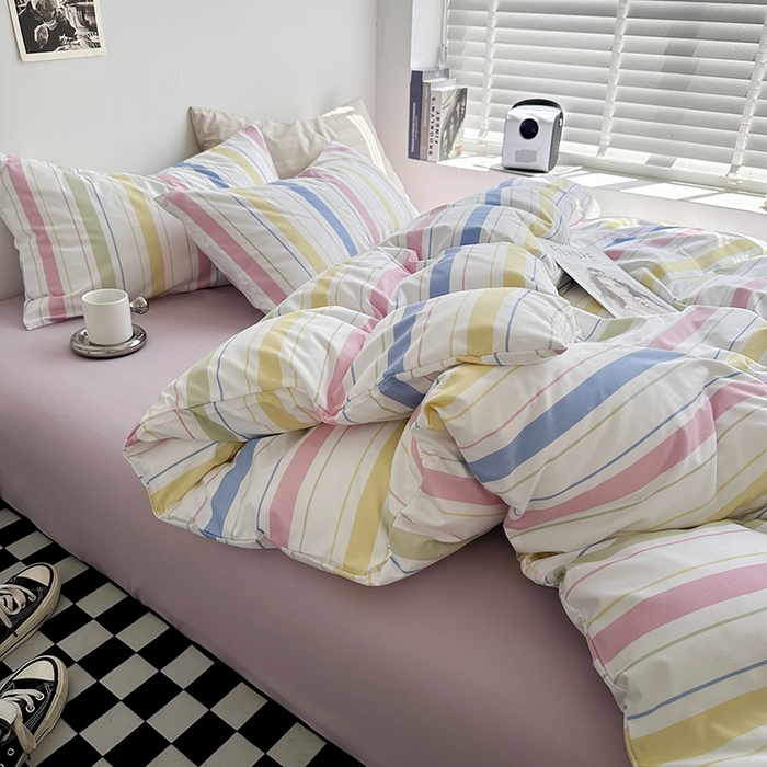 91家纺网 家纺一手货源 找家纺 优迈2023新款水洗棉四件套日式简约复古格子条纹系列四件套-床单款床笠款 马卡龙条