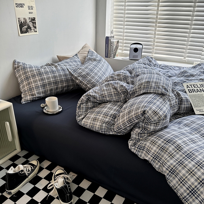 91家纺网 家纺一手货源 找家纺 （总）优迈 2023新款水洗棉四件套日式简约复古格子条纹系列四件套-床单款床笠款