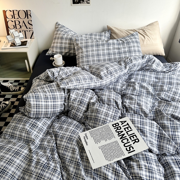 91家纺网 家纺一手货源 找家纺 （总）优迈 2023新款水洗棉四件套日式简约复古格子条纹系列四件套-床单款床笠款
