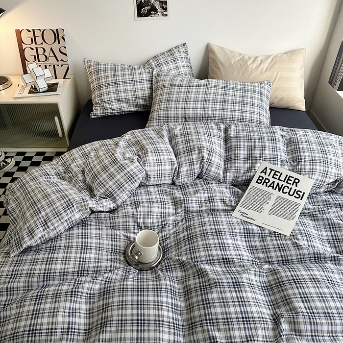 91家纺网 家纺一手货源 找家纺 （总）优迈 2023新款水洗棉四件套日式简约复古格子条纹系列四件套-床单款床笠款