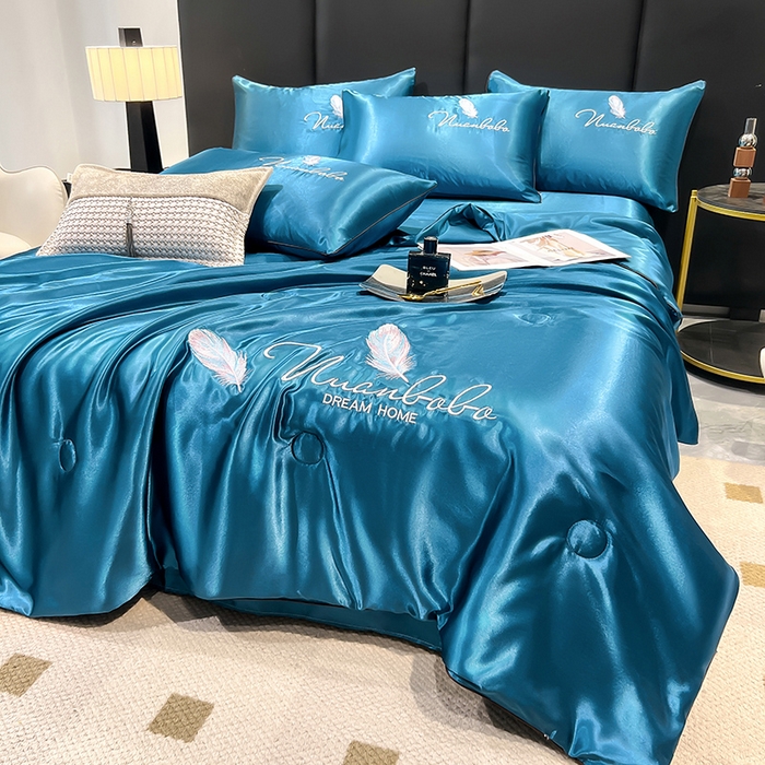 91家纺网 家纺一手货源 找家纺 啊雅家居 2025新款水洗真丝夏被空调被四件套 彩羽-海洋兰