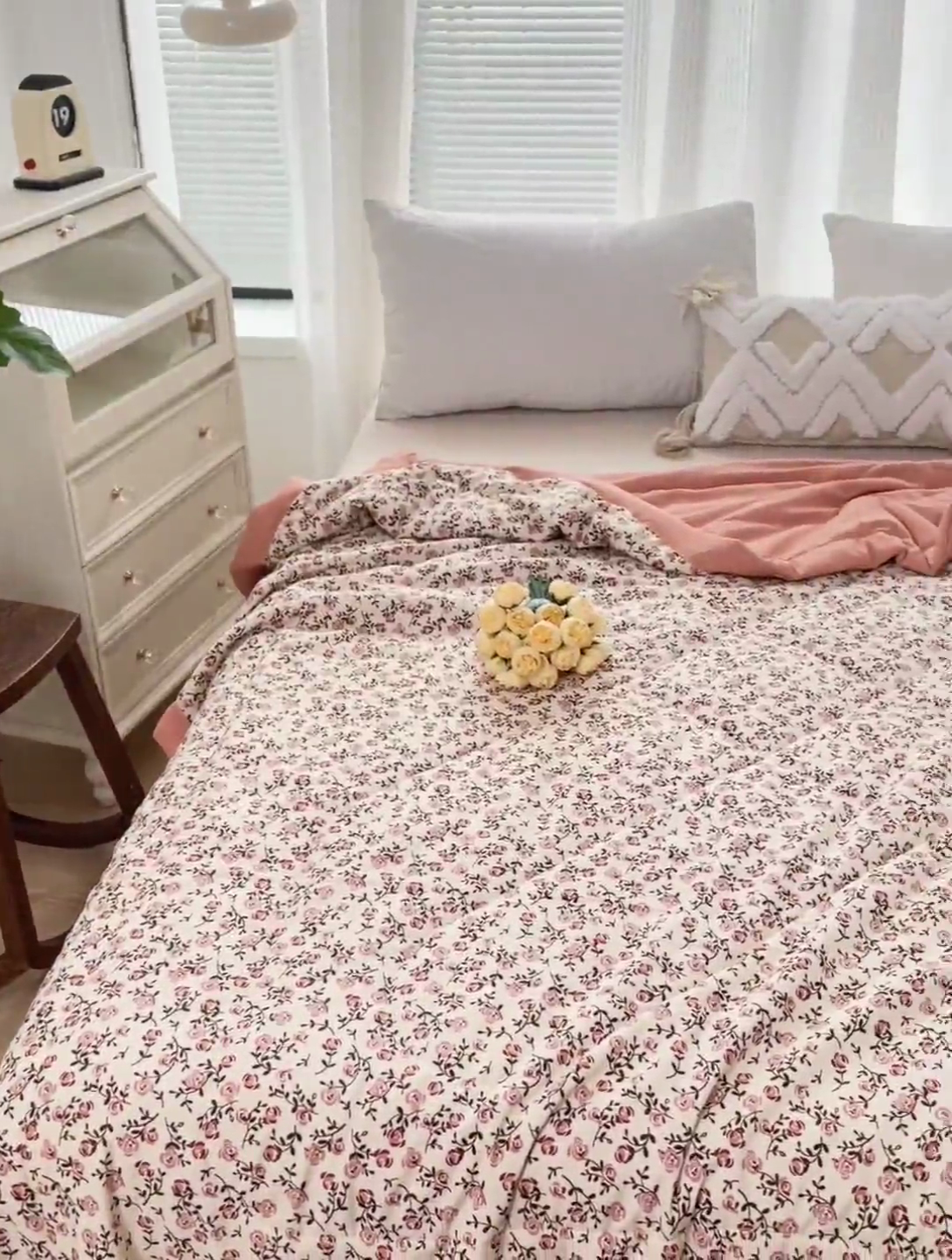 91家纺网 家纺一手货源 找家纺 （总）亚龙 2023新款A类母婴级双层纱棉麻手包边夏被四件套