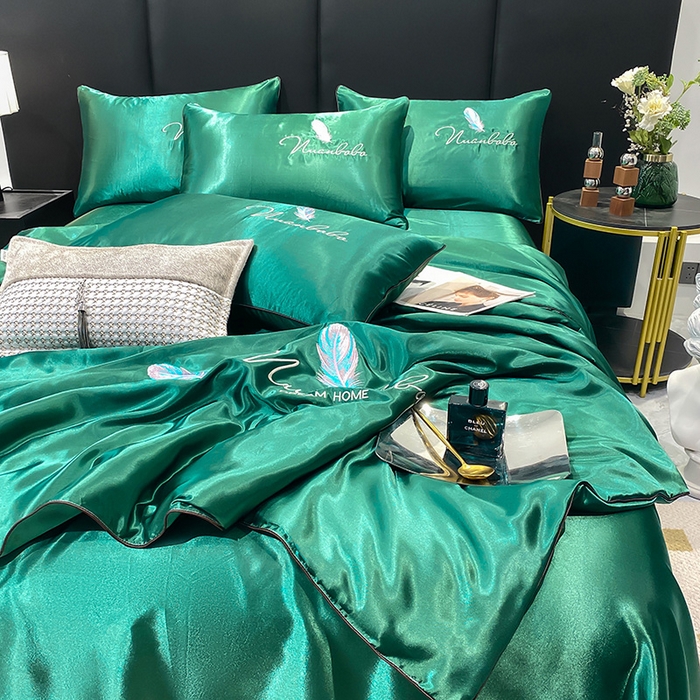 91家纺网 家纺一手货源 找家纺 啊雅家居 2025新款水洗真丝夏被空调被四件套 彩羽-玉石绿