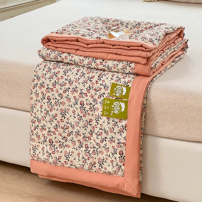 91家纺网 家纺一手货源 找家纺 （总）亚龙 2023新款A类母婴级双层纱棉麻手包边夏被四件套