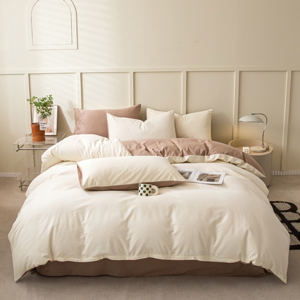 91家纺网 家纺一手货源 找家纺 琪格格2023新款60支长绒棉纯棉小方格单被套枕套四件套奶昔白+摩卡棕