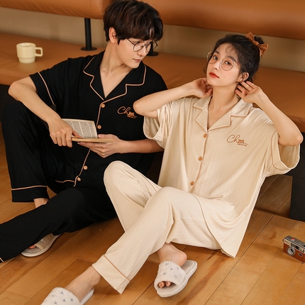 91家纺网 家纺一手货源 找家纺 （总）洛兰沙家居馆【只代发】【只代发】 2023新款夏季第7批开衫短袖长裤情侣休闲家居服套装2021-2031