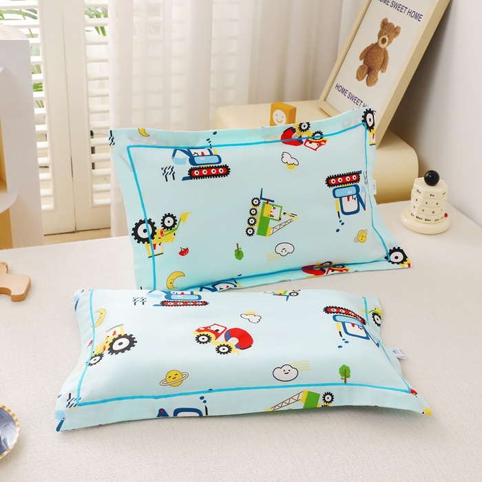 91家纺网 家纺一手货源 找家纺 乐秀家纺 2023新款A类双层纱卡通印花儿童幼儿园枕套 挖机总动员