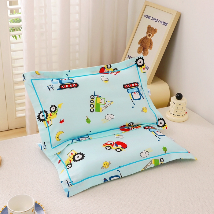 91家纺网 家纺一手货源 找家纺 乐秀家纺 2023新款A类双层纱卡通印花儿童幼儿园枕套 挖机总动员