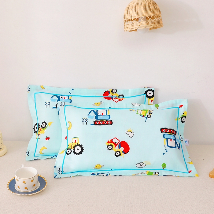 91家纺网 家纺一手货源 找家纺 乐秀家纺 2023新款A类双层纱卡通印花儿童幼儿园枕套 挖机总动员