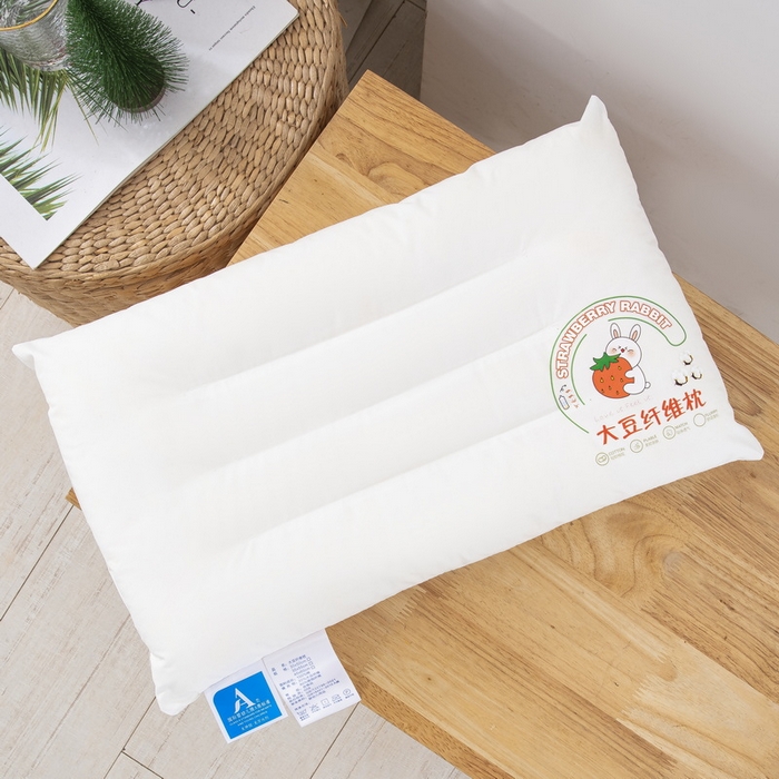 91家纺网 家纺一手货源 找家纺 乐秀家纺 2023新款A类全棉本色大豆纤维枕头枕芯 草莓兔