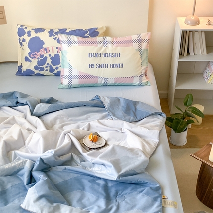 91家纺网 家纺一手货源 找家纺 （总）桃喜 2024新品甜辣潮酷全棉印花夏被-风格二