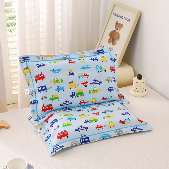 91家纺网 家纺一手货源 找家纺 乐秀家纺 2023新款A类双层纱卡通印花儿童幼儿园枕套 多彩汽车