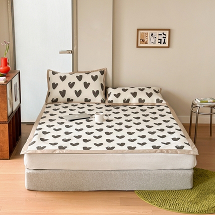 91家纺网 家纺一手货源 找家纺 觅糖家纺 2023新款A类抗菌养生冰藤印花凉席 小爱心