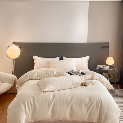 91家纺网 家纺一手货源 找家纺 (总) 三朵=全棉提花贡缎锻格四件套