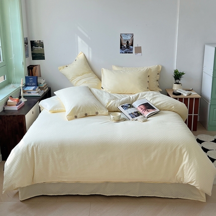 91家纺网 家纺一手货源 找家纺 (总) 三朵 2023新款全棉提花贡缎锻格四件套-场景二