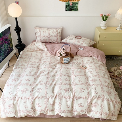 91家纺网 家纺一手货源 找家纺 昔可家纺 2023新款全棉怦然心动小花系列四件套 素描兔兔