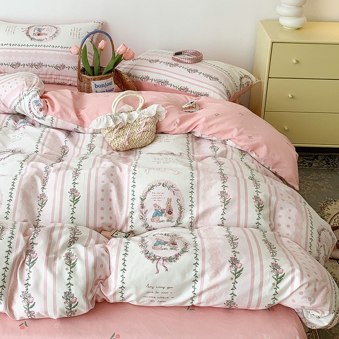 91家纺网 家纺一手货源 找家纺 昔可家纺 2023新款全棉怦然心动小花系列四件套 安妮兔兔花园