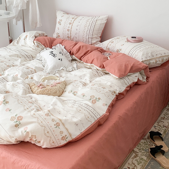 91家纺网 家纺一手货源 找家纺 昔可家纺 2023新款全棉怦然心动小花系列四件套 英国梨与小苍兰