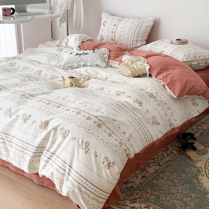 91家纺网 家纺一手货源 找家纺 昔可家纺 2023新款全棉怦然心动小花系列四件套 英国梨与小苍兰