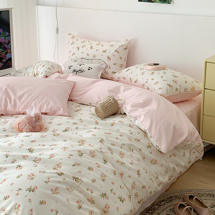 91家纺网 家纺一手货源 找家纺 昔可家纺 2023新款全棉怦然心动小花系列四件套 粉黛落樱