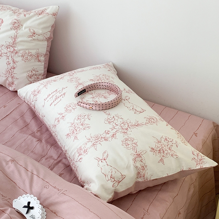 91家纺网 家纺一手货源 找家纺 昔可家纺 2023新款全棉怦然心动小花系列四件套 素描兔兔