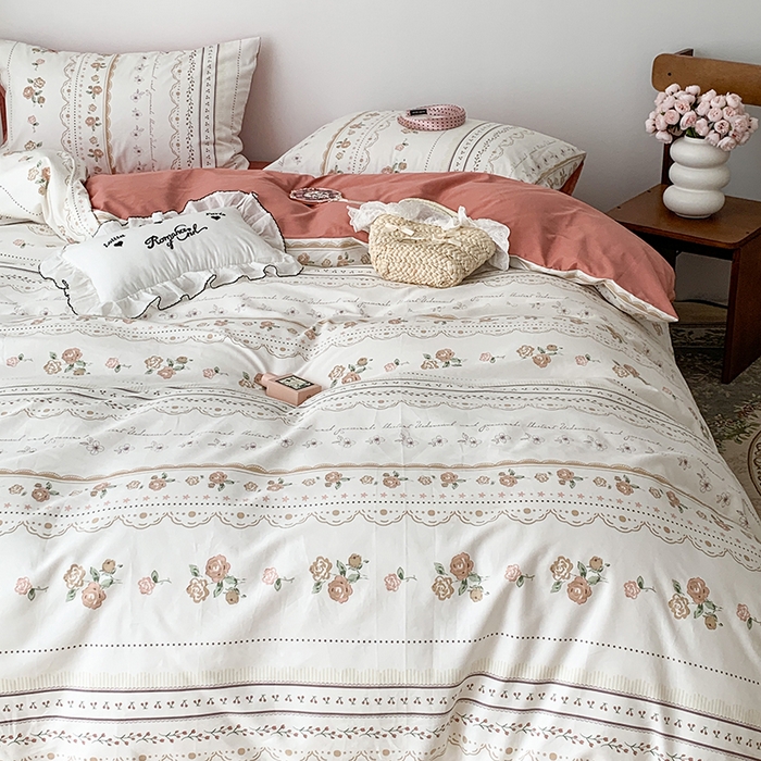 91家纺网 家纺一手货源 找家纺 昔可家纺 2023新款全棉怦然心动小花系列四件套 英国梨与小苍兰