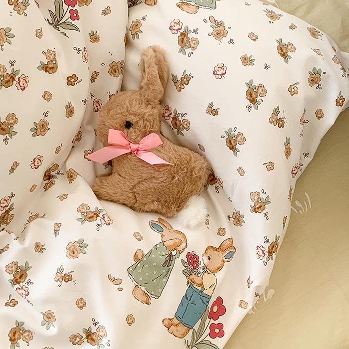 91家纺网 家纺一手货源 找家纺 昔可家纺 2023新款全棉怦然心动小花系列四件套 黄碎花小兔