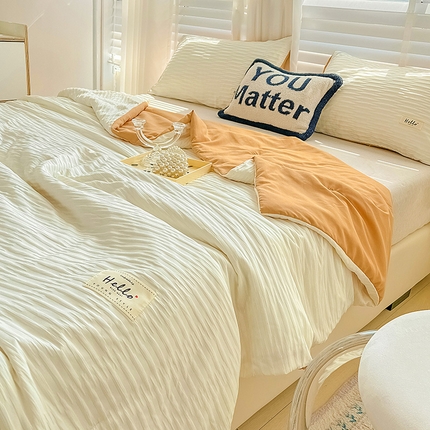 91家纺网 家纺一手货源 找家纺 天商 2025新款韩版泡泡纱水洗棉拼色床单夏被四件套  米白橙
