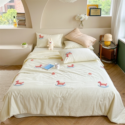 91家纺网 家纺一手货源 找家纺 （总）柚子YOUTH 2023新款马卡龙全棉水洗棉毛巾绣夏被四件套