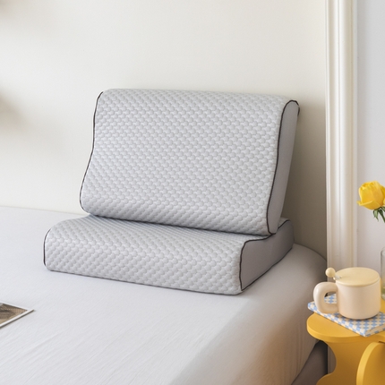 91家纺网 家纺一手货源 找家纺 桐格乳胶 2023新款夏季凉感冰豆豆乳胶枕头成人乳胶枕 灰色冰豆豆波浪款60*40/8-10