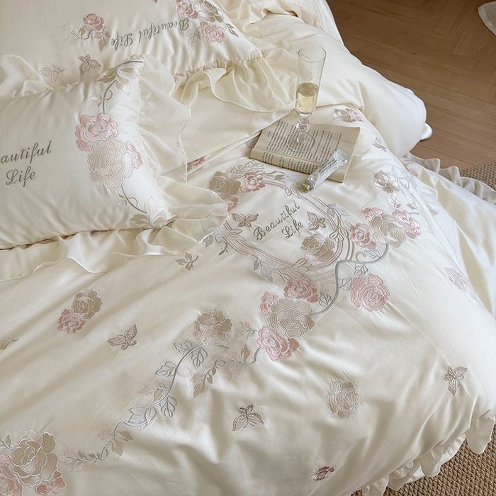 91家纺网 家纺一手货源 找家纺 MIU缪家居 2023新款100s全棉四件套-浪漫主义-风格一 白