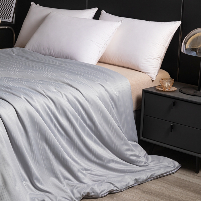 91家纺网 家纺一手货源 找家纺 恒鑫2025纯色全棉蚕丝被春秋被 夏被 加厚冬被拉链子母被 高级灰